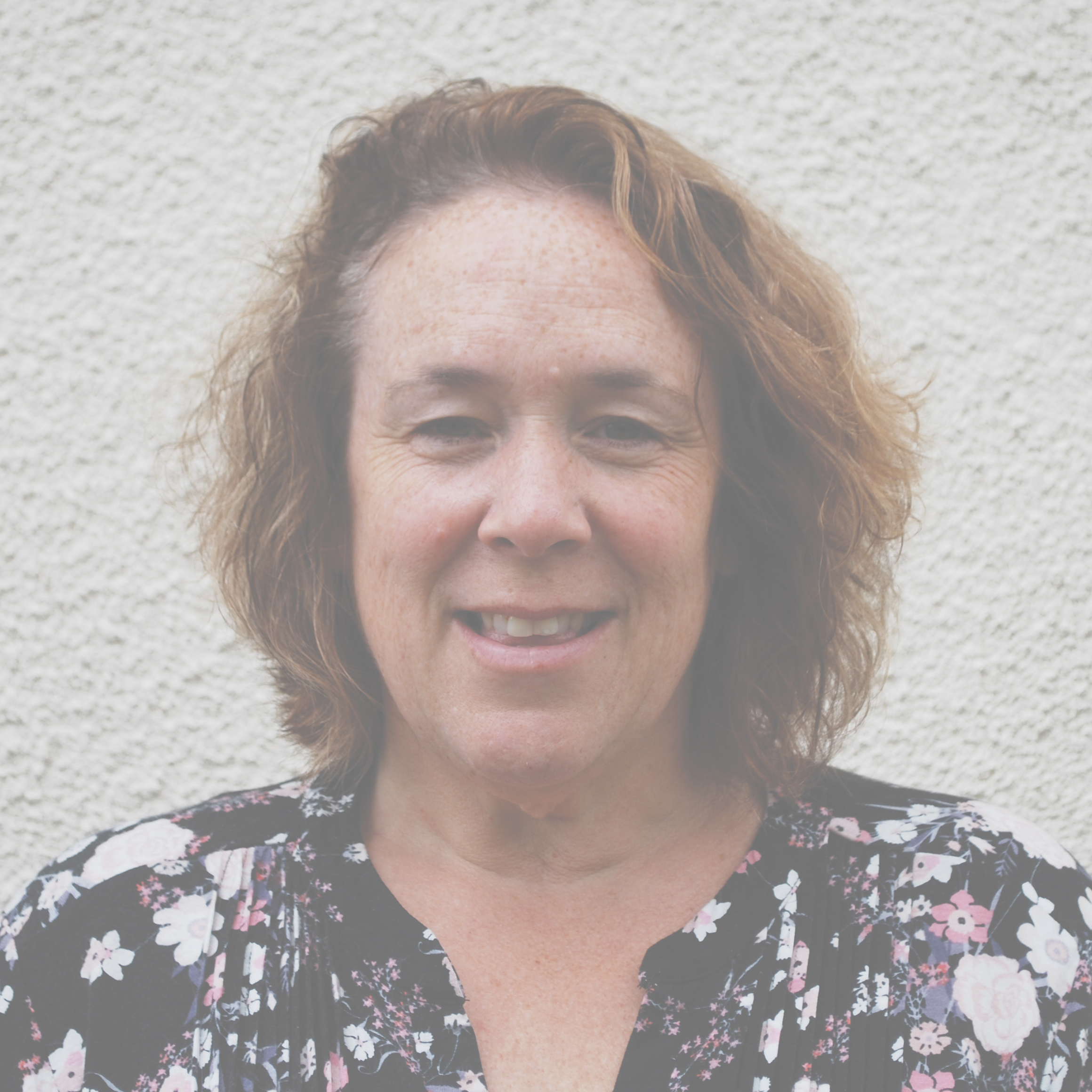 Sarah Toogood IMG_AGENT_SARAH_Square_overlay